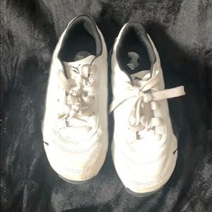 Pumas boys size 12 black and white